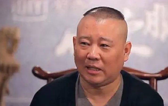 |曹云金有胆大闹生日宴，却在见到李鹤东时秒怂，他究竟是什么来头