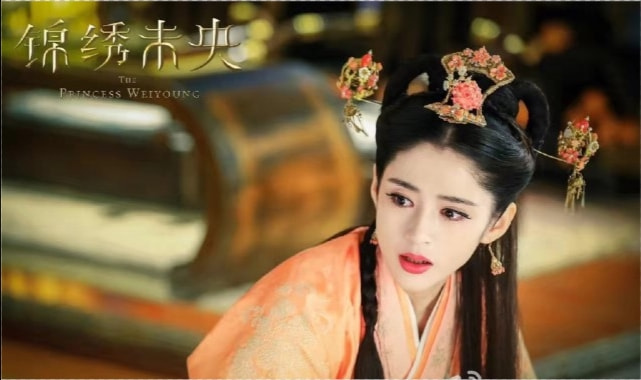 发型 李心艾瘦身成功后，穿玫瑰婚纱在路上狂奔，男性路人看得怀疑人生