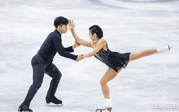 花滑|花滑女神12年奋斗不敌1张“照片”，坦言不在意，网友：自然反应