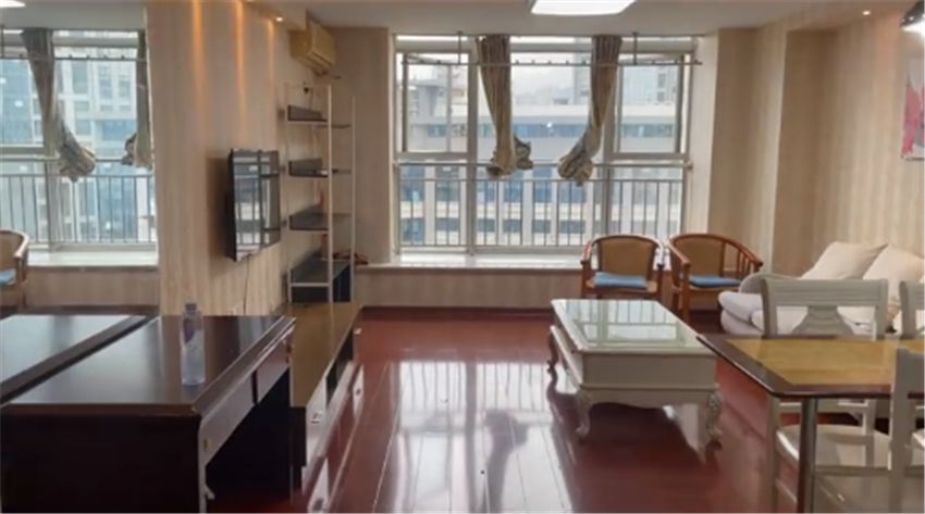 24岁的她,凭借自己努力买下40㎡小家,将空置半年的小屋彻底翻新