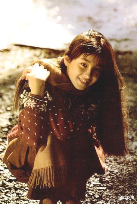 宫泽理惠|宫泽理惠的悲剧人生，老妈视钱如命，老爸还是个提裤就走的老白男