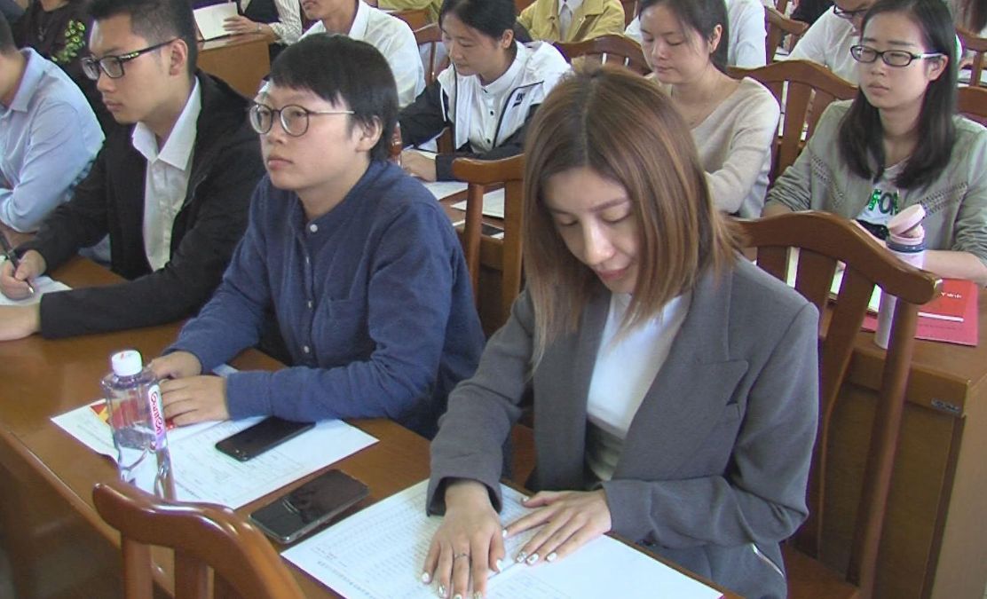 求职|公务员这种工作很受大家欢迎,这是为什么?