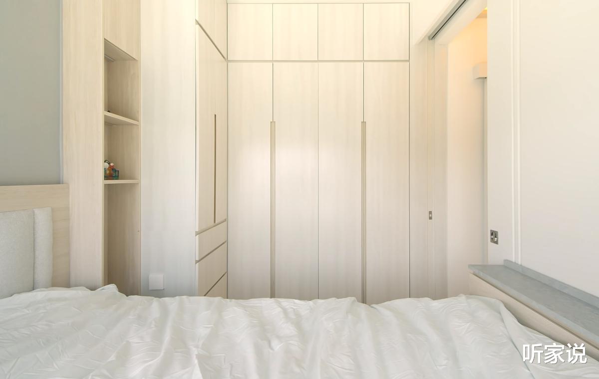 香港80后夫妻买下45㎡小家，搭起地台将两室变三室，网友：真的服