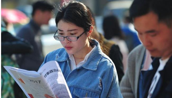 政审|考生公务员政审“被刷”，得知真相欲哭无泪，政审比查户口还严