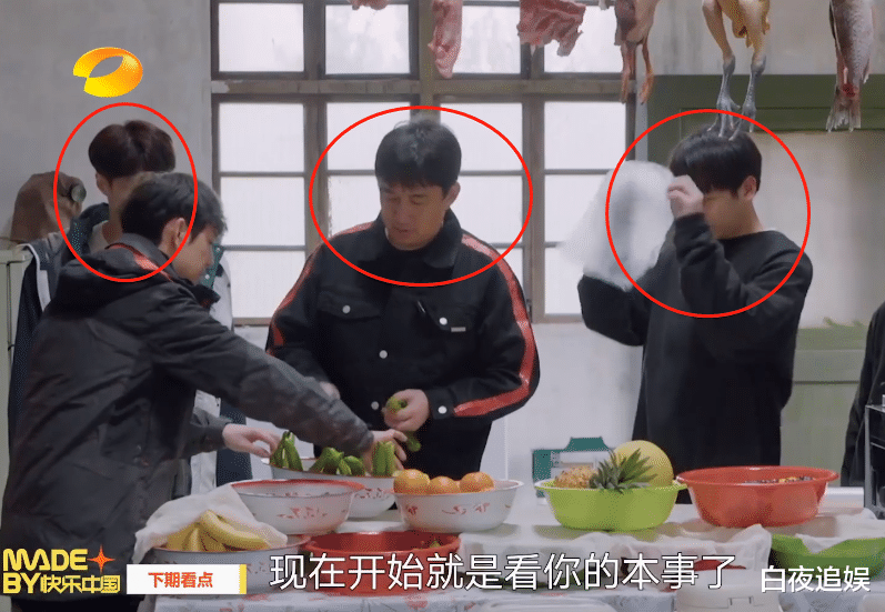 张艺兴|《向往5》张艺兴扮猪吃老虎，在仓库忽悠导演，何炅都看不下去了