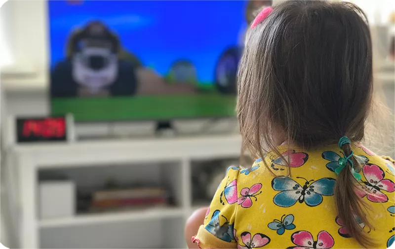 笑看人生和平最真|孩子沉迷看电视？这招最管用！