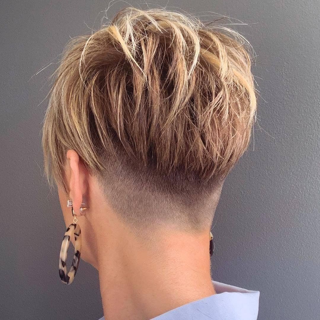 短发|2021春季发型怎么剪？先看看这16款短发，时尚利落还瘦脸