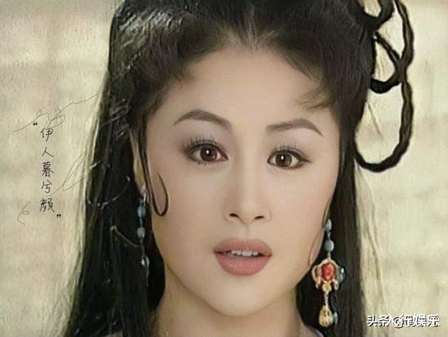 于月仙|谢大脚年轻时有多美？太过美艳不好接戏，赵本山曾说她是花瓶