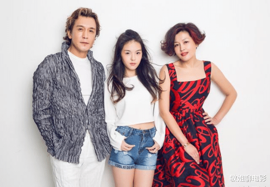 李咏|李咏葬礼只有8人参加,父母至今未曾扫墓,高晓松爆料其真实死因