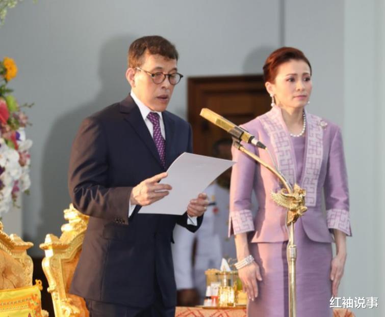 苏提达|提拉蓬炫耀度假生活，高调晒出“泳装照”，挑战43岁苏提达底线