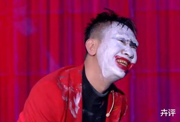 贾玲|为挣快钱“抛弃”贾玲，从春晚笑星沦为笑柄：这，都是命啊