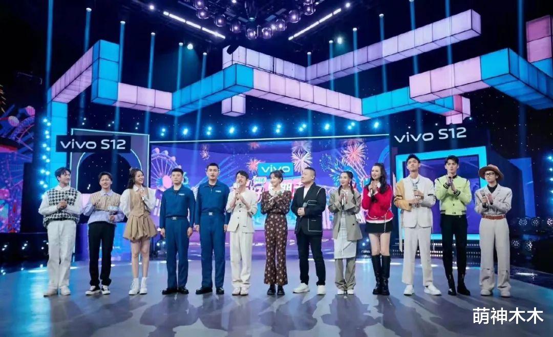 吴昕|快乐家族近况曝光：维嘉彻底停工，海涛被曝将结婚，吴昕未受影响