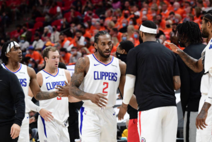 米切爾|45+3+5！米切爾打爆卡椒造逆轉，韋德場邊激動慶祝， 喬治17中4太拉垮