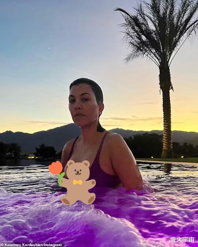 金·卡戴珊|考特尼·卡戴珊甜吻未婚夫秀身材，网友评价孕肚明显，卡大姐驳斥