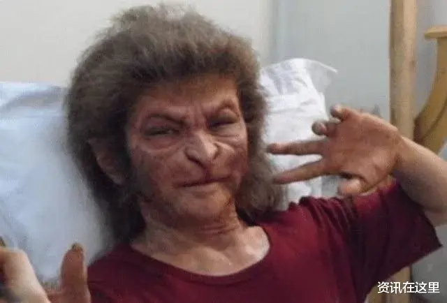 周星驰|因长得丑被亲妈嫌弃, 被周星驰挖走后一路走红, 如今成年颜值吸睛