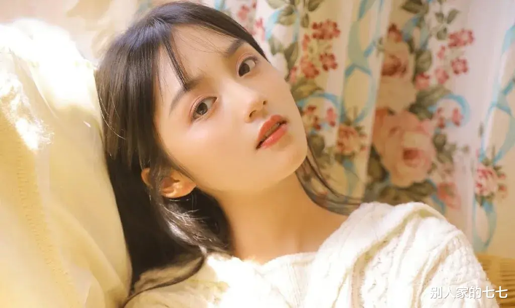 别人家的七七|当一个人对你有了这五种感觉后,不要怀疑,这就是真爱!