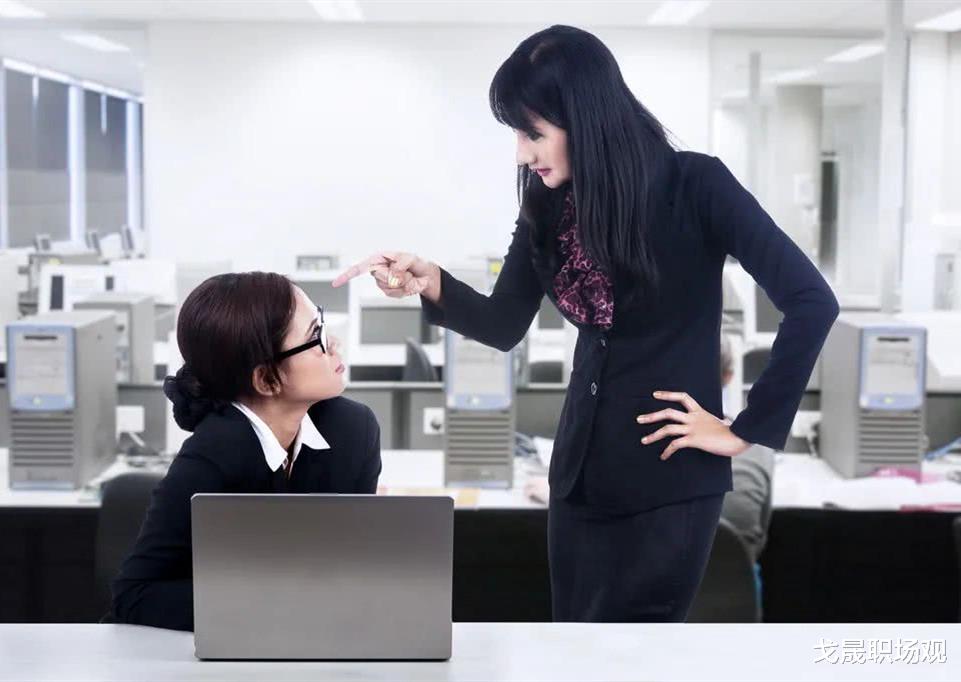 人与人|职场上，人与人之间为什么要勾心斗角？原因有4点，早知道少吃亏