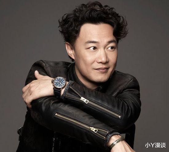 陈奕迅|“如果那两个字没有颤抖”,18年前爆红的《十年》,那两个字是什么?