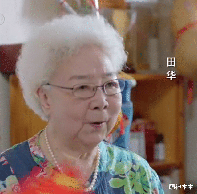 周深|央视国庆晚会创新亮点！现场无主持人，周深伴舞上演一键换装