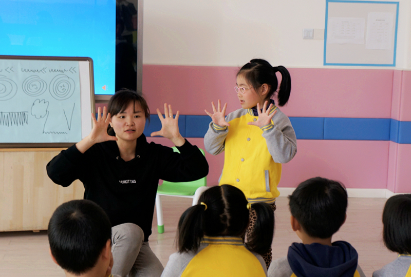 大树说教育|私立幼儿园或将全部关停？教育部做出回应，家长表示上学更安心了