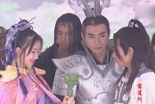 杨戬|《宝莲灯》人人偏向丁香沉香爱她却伤她,唯有二郎神视小玉为女儿