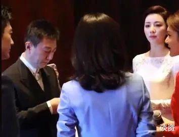 李思思|李思思王冰冰罕同框，王冰冰圆脸太无敌，不愧是央视最美女主持