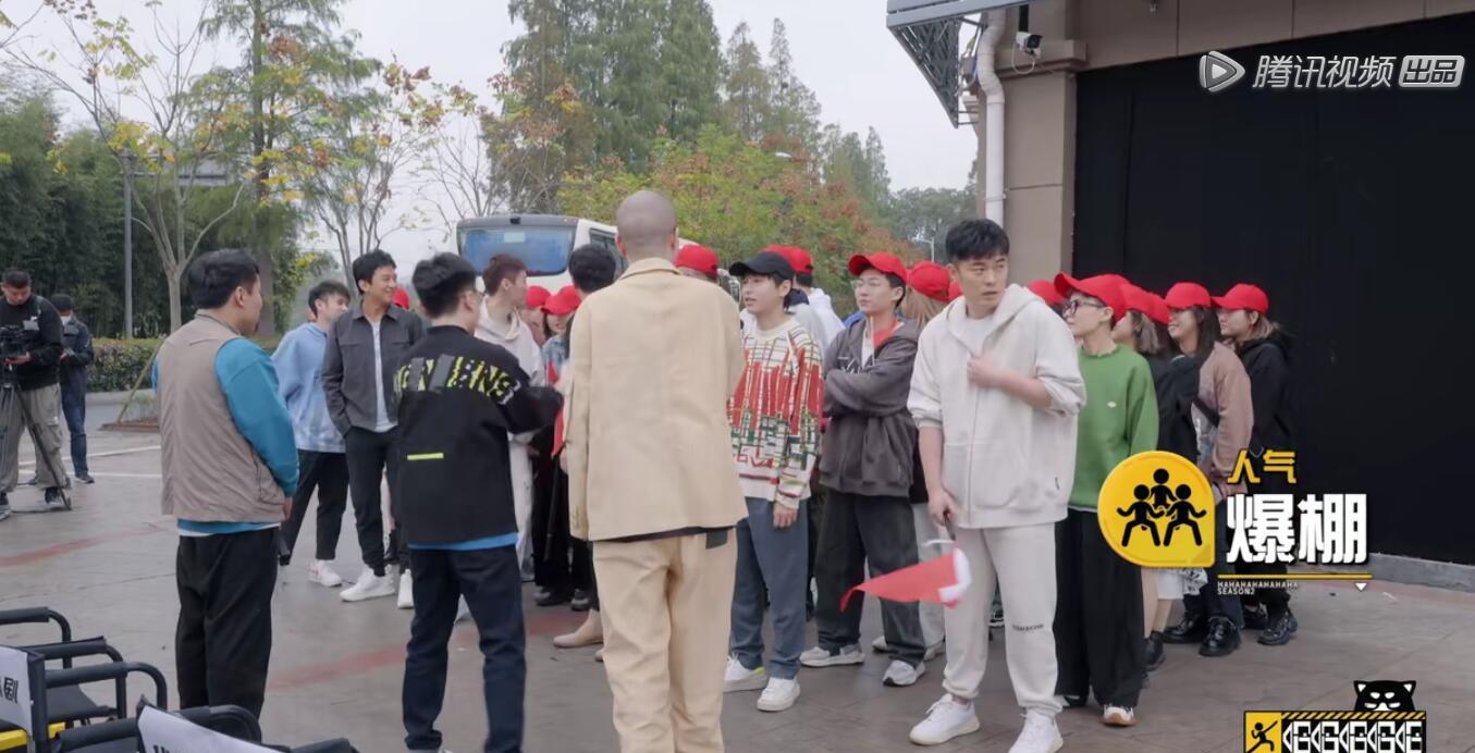 李诞|要不是李诞抖的那俩“破包袱”,这期《五哈》还真没这么尴尬