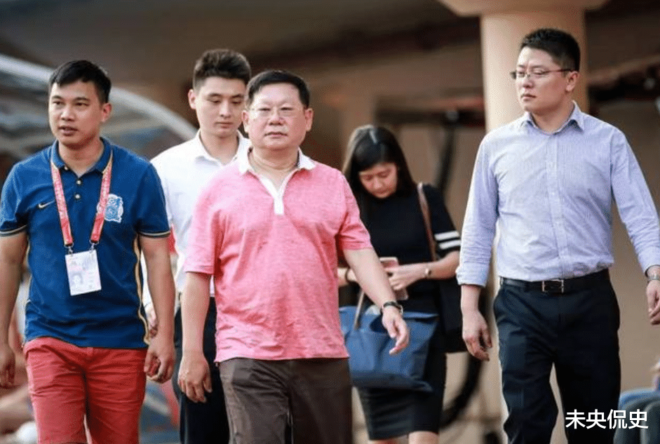 碧桂园|100亿投资万达,100亿收购富力物业,他手里还有1800亿现金