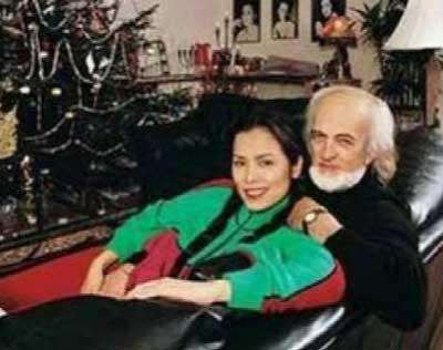 韦唯|57岁韦唯近照曝光！带俩混血儿子拜年，发际线后移额头光亮