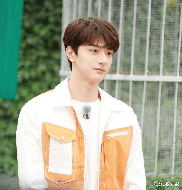 龚俊|曝《奔跑10》阵容!7位老MC剩5人,小丁、龚俊加入,宋雨琦成编外