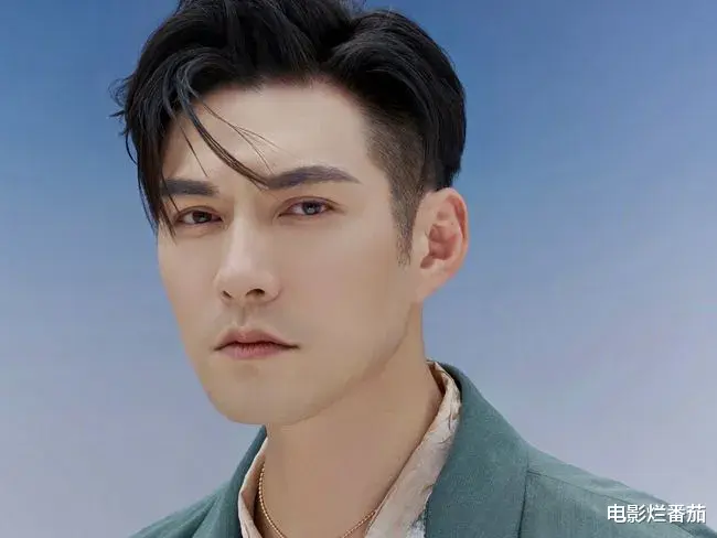 吴京|出道多年零绯闻？娱乐圈中事业红火，情史一干二净的男星，太稀缺