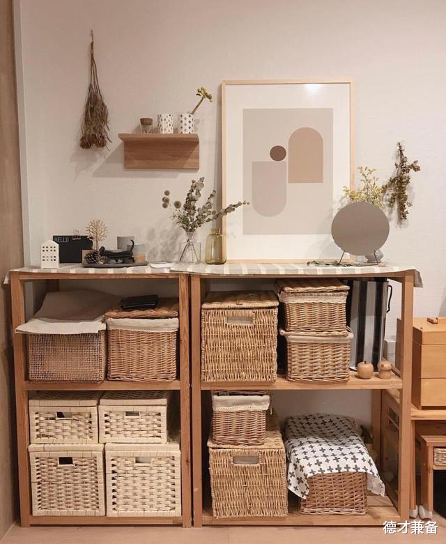 温馨唯美的家居装饰，木质的风情素静优雅，小众的生活环境