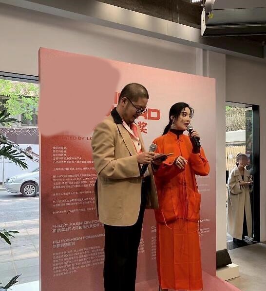 范冰冰|范冰冰现在真不挑，身穿皱巴巴古装捞金显廉价，白瞎了这盛世美颜