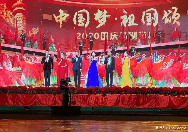 董卿|女星跟央视女主持同框难称霸，董卿气场完胜，关晓彤AB不敌李思思