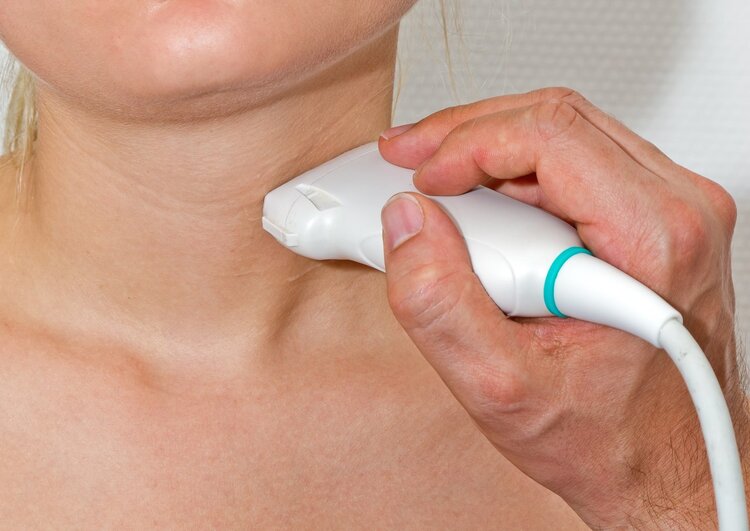 甲状腺癌|甲状腺癌很会“藏”!除了脖子肿大,这些症状也是提醒,多留意