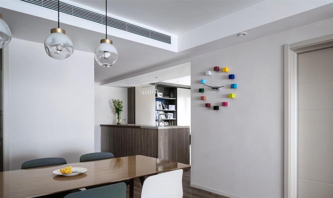 |她家150㎡，装修不奢华，但雅致温馨很实用，三代同堂各得其乐，妙