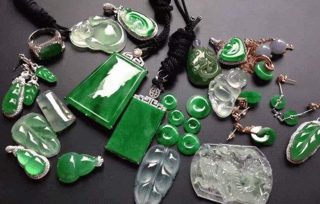 翡翠|你还在用牙膏鉴别翡翠真假?教你几个简单,实用翡翠鉴定小妙招