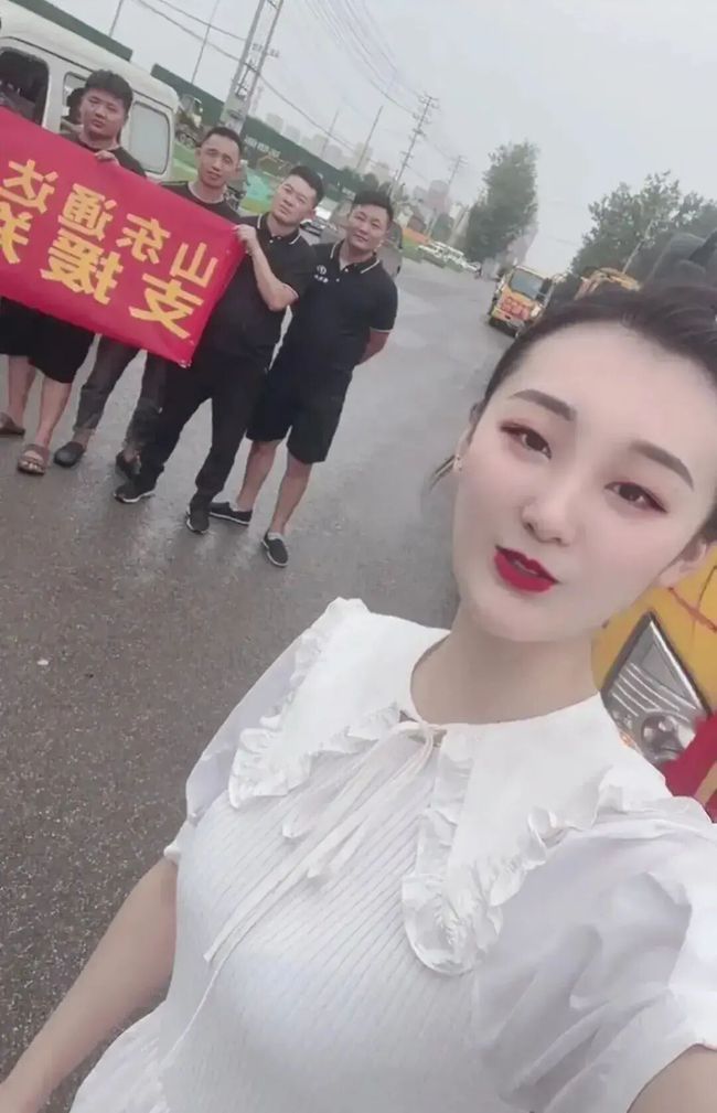 奇奇|陈亚男失婚后重展笑颜，不经磨难怎成长，满屏“支持亚男”藏猫腻