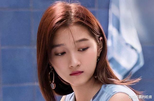 久经风霜的脸庞|闺蜜和关晓彤合照只修自己,把晓彤p成二百斤,脸都变形了