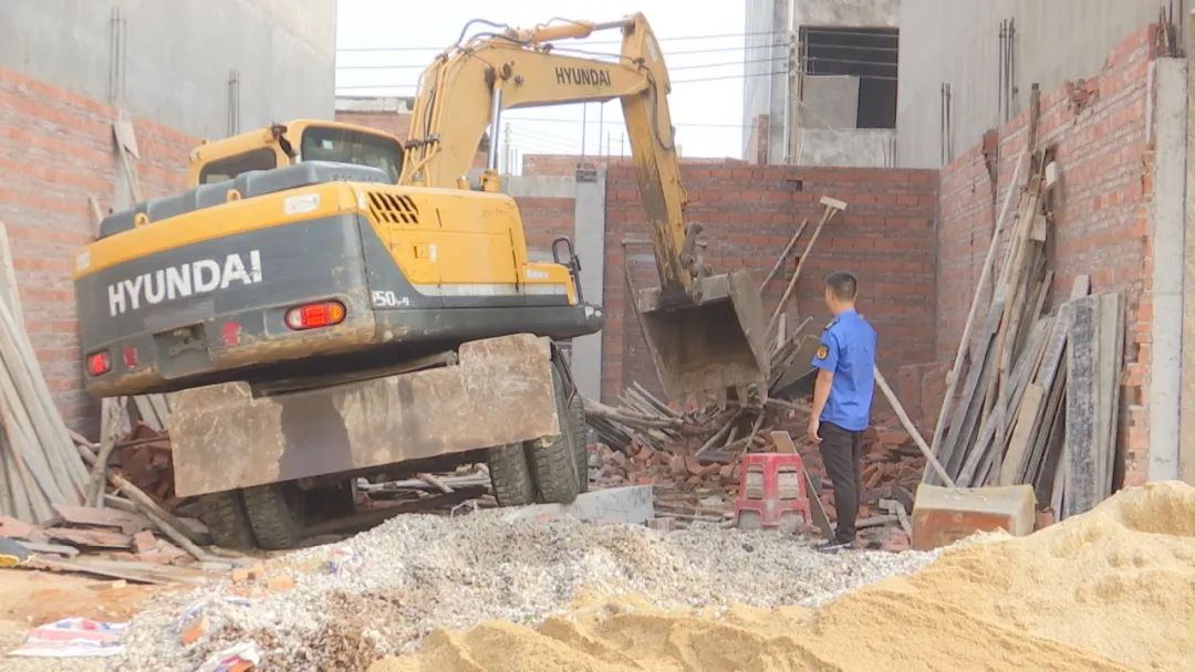 洋浦网视 新增违建“零容忍”，迅速拆除不手软