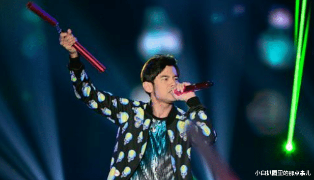 周杰伦|刘德华被问为什么退回周杰伦写的歌，回答四个字，网友：真是扎心