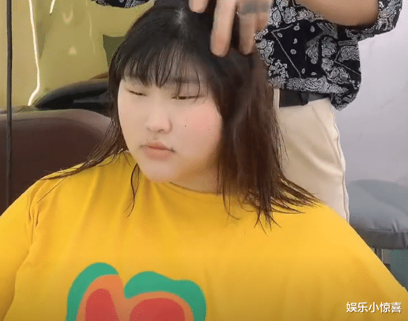 朱之文|大衣哥女儿换新发型，瘦身后被指像杨紫，网友：潜力股