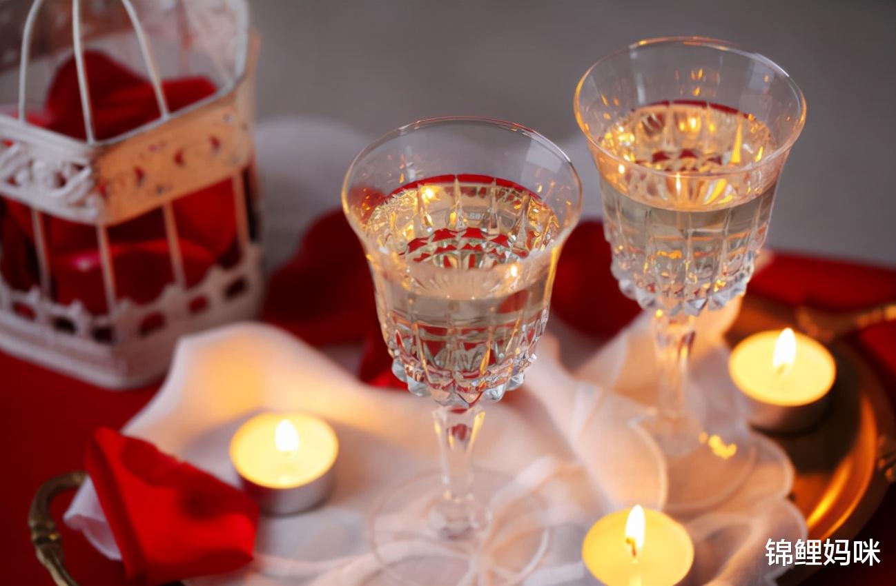 锦鲤妈咪|“老公老婆”的称呼太普通?看看陆毅对鲍蕾的称呼,甜到齁!