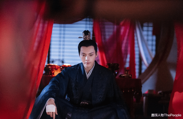 古装剧|古装剧审美降级！王一博遭群嘲，啥时候能再见“平平无奇”古天乐