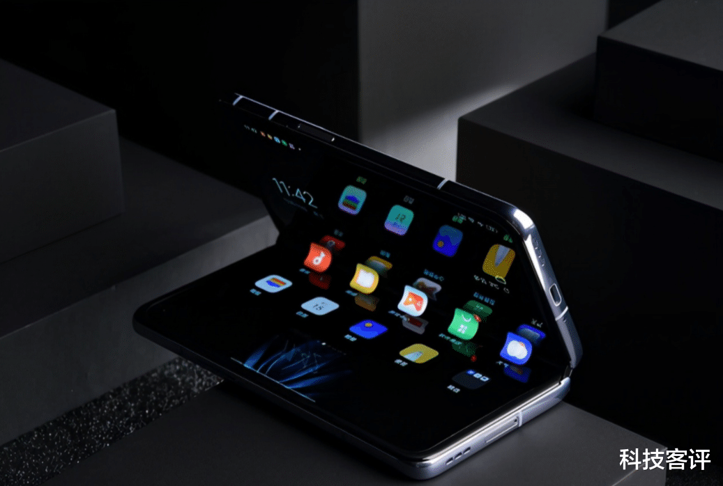 折叠屏|折叠屏悬停功能到底实不实用？上手OPPO Find N体验后找到了答案