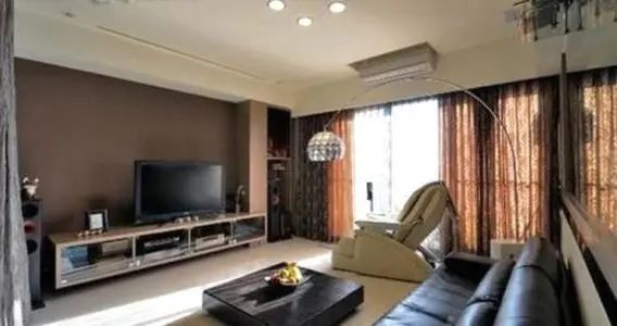 |空调安装不要挂墙上了，有钱人都装在此处，老师傅看了都点头夸好