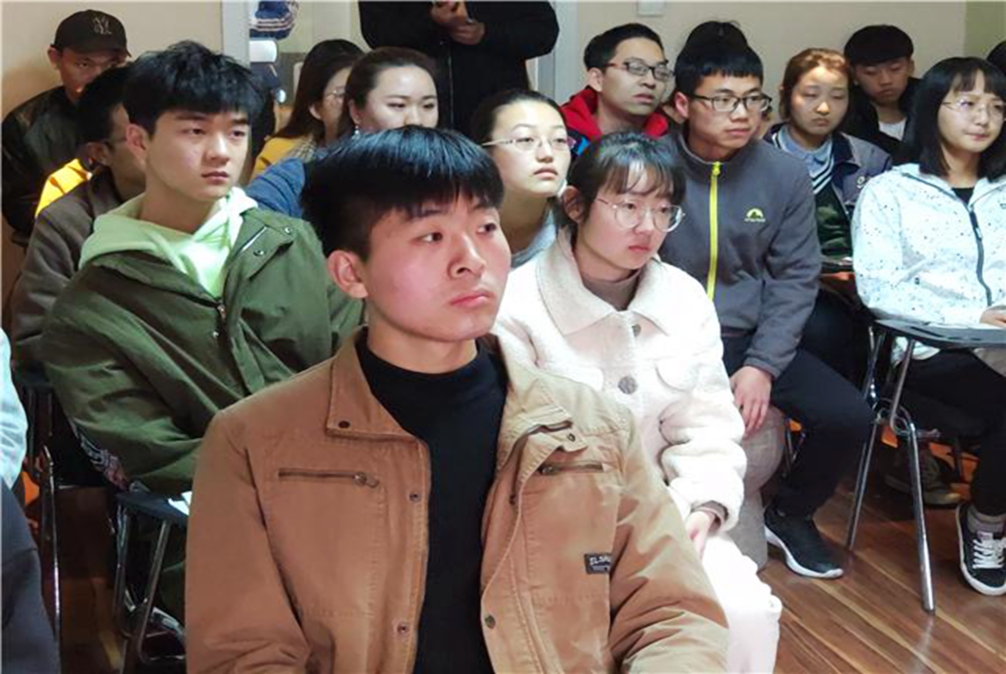 考研|90后“啃老式备考”悄然兴起，为考研究生3年不工作，学习成理由