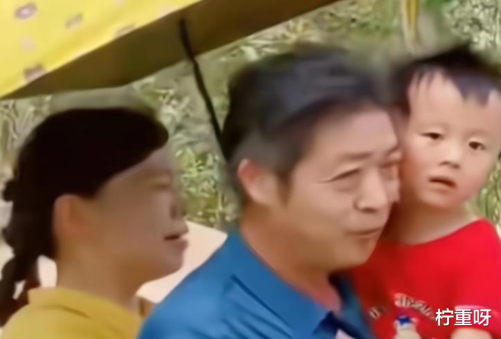 杜新枝|姚威终于表达立场，感谢杜新枝养育之恩，选择力挺自己的亲生母亲