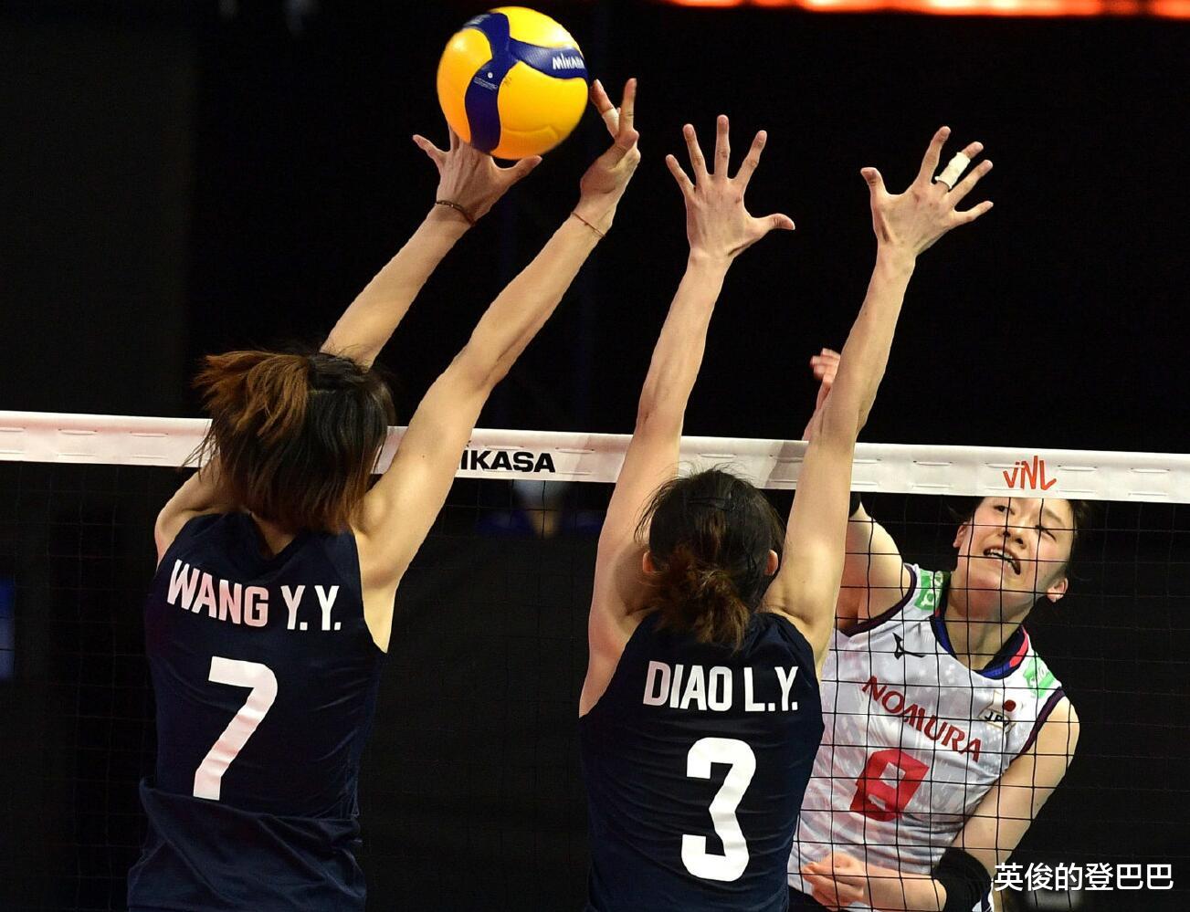 郎平|中国女排输球登上热搜第一！中田久美终于赢了，郎平达成三大目的