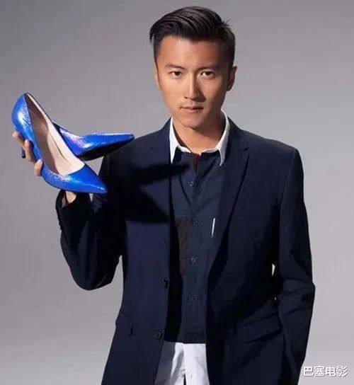 星光大道|这都什么跟什么？丑得千奇百怪！男明星抢女性用品代言，都住手吧